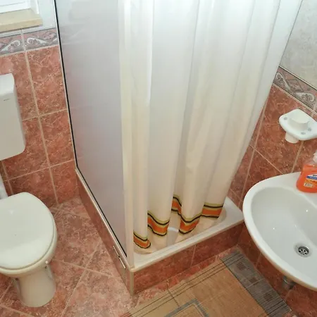 With A Parking Space - 14667 Makarska